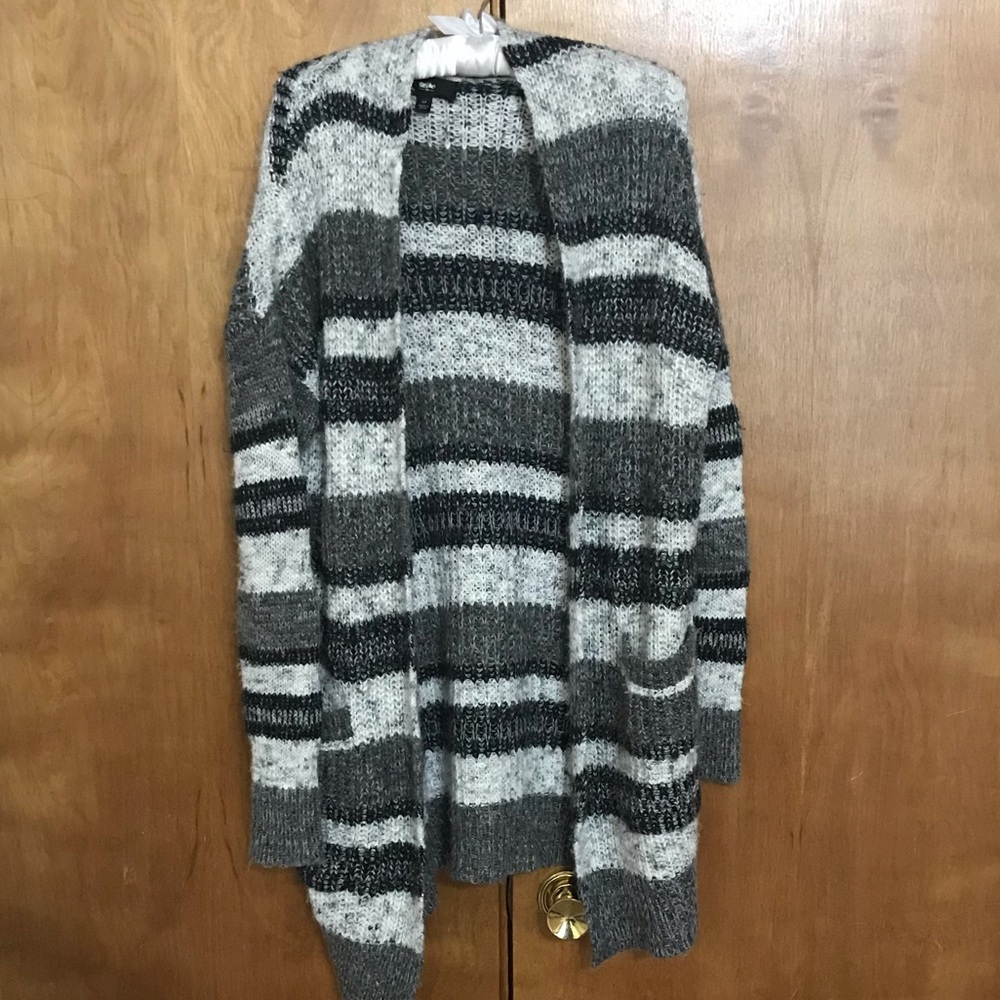 Knit cardigan
